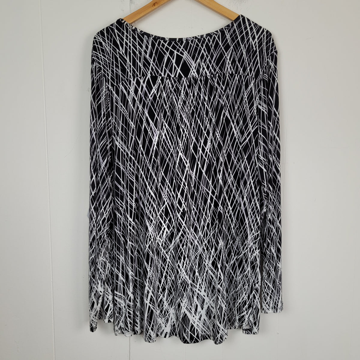 Black,White & Purple Abstract Print Long Sleeve Top - Carolina Belle (2X)