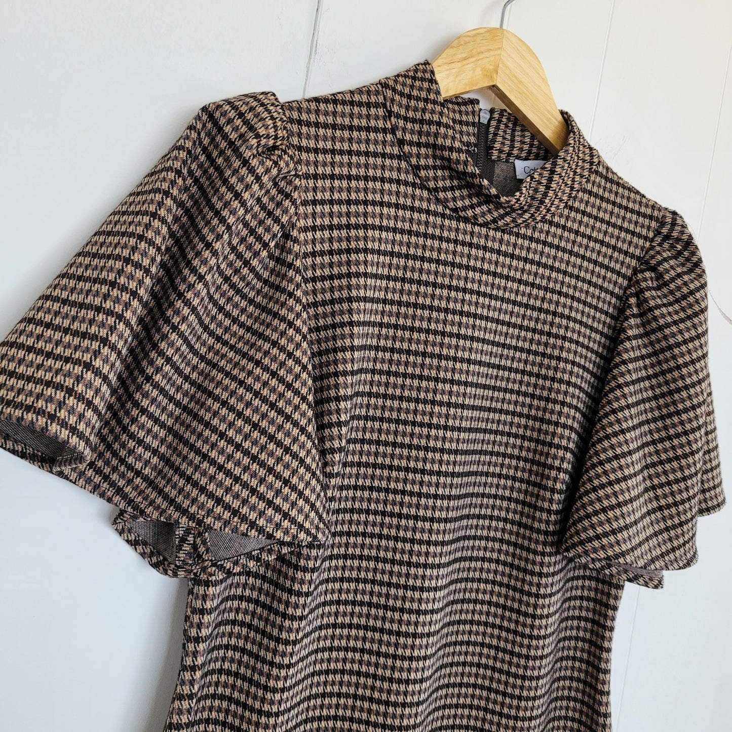 Brown Patterned Dress - Flutter Sleeve - Calvin Klein (Size 10)