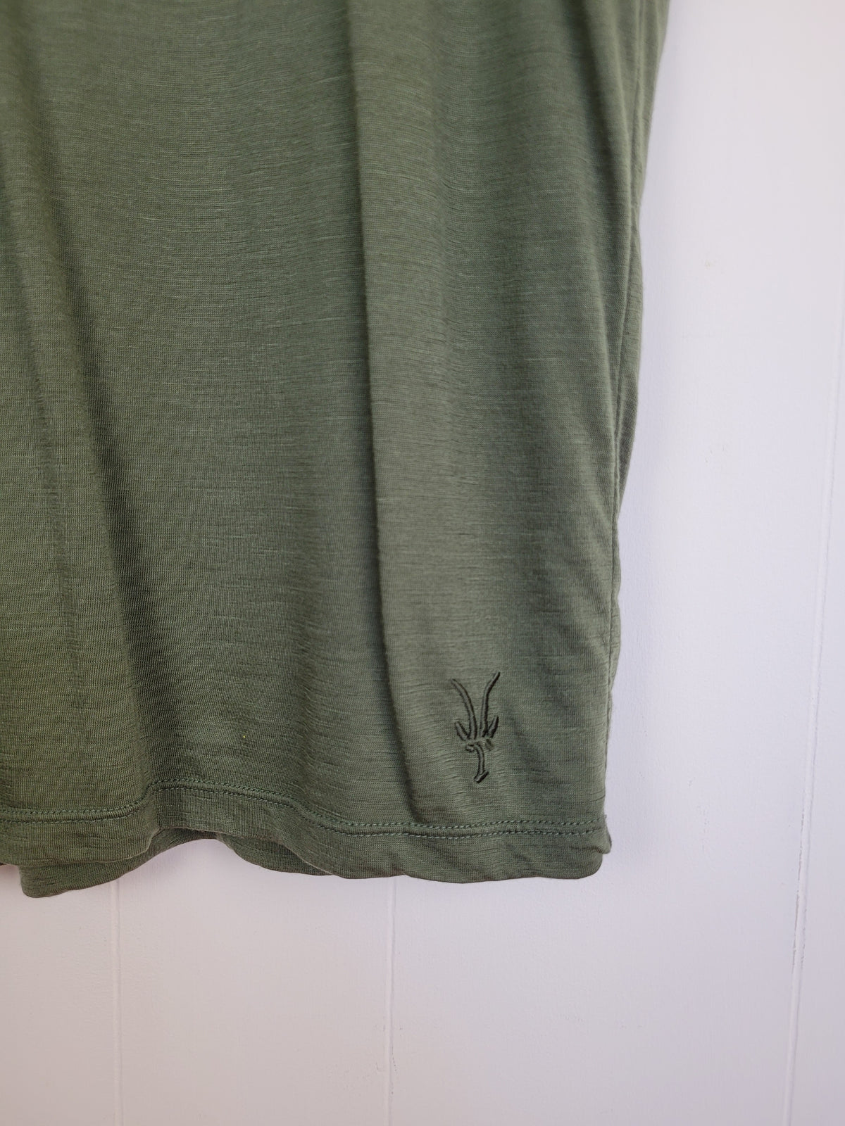 Ibex Mens Medium Olive Green Merino Wool Blend T-Shirt