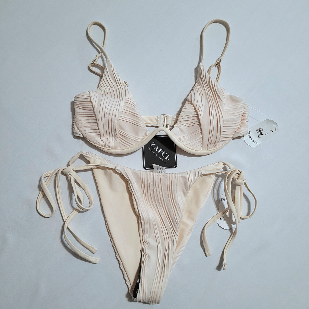 Cream Ruched Underwire Bikini Set - Zaful (XS)
