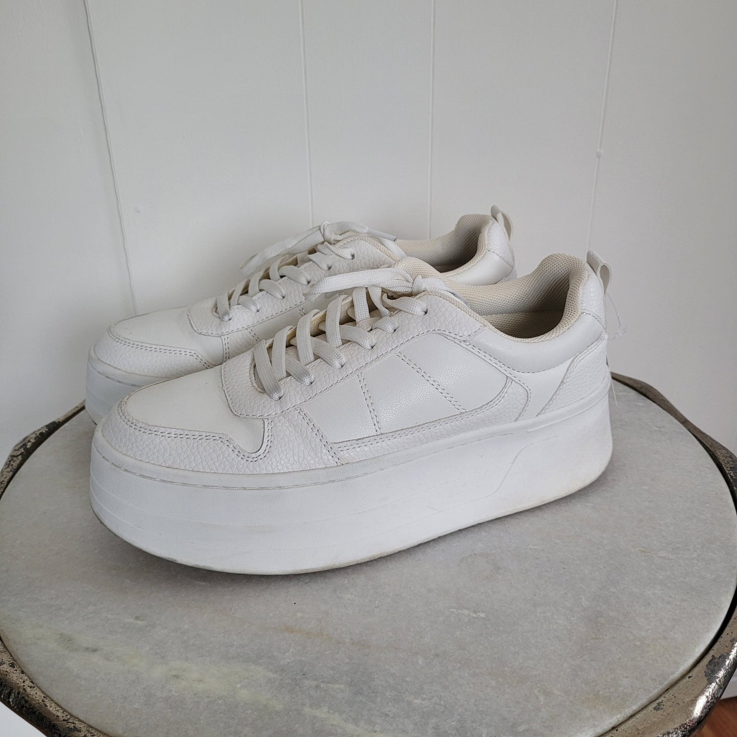 White Platform Sneakers - Zara (Size 8)