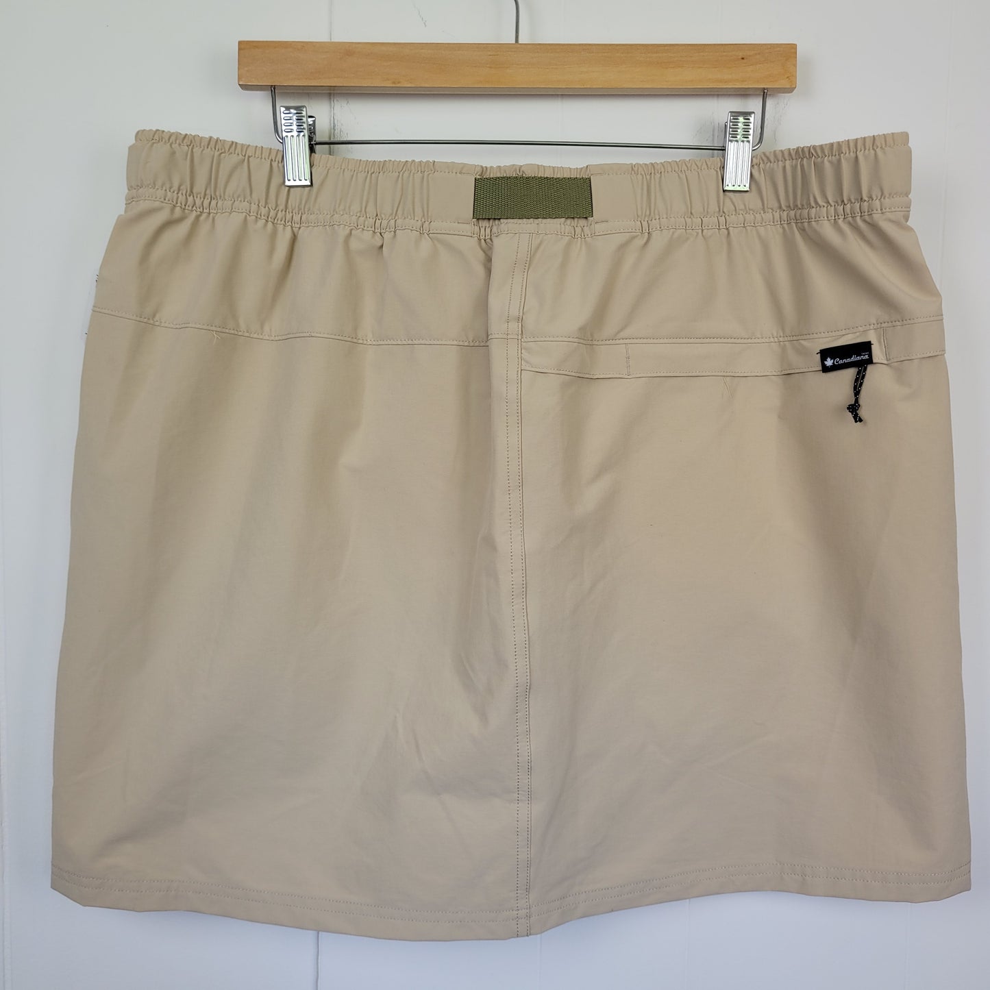 Khaki Active Skort with Built-In Shorts - Canadian Geographic (XL)