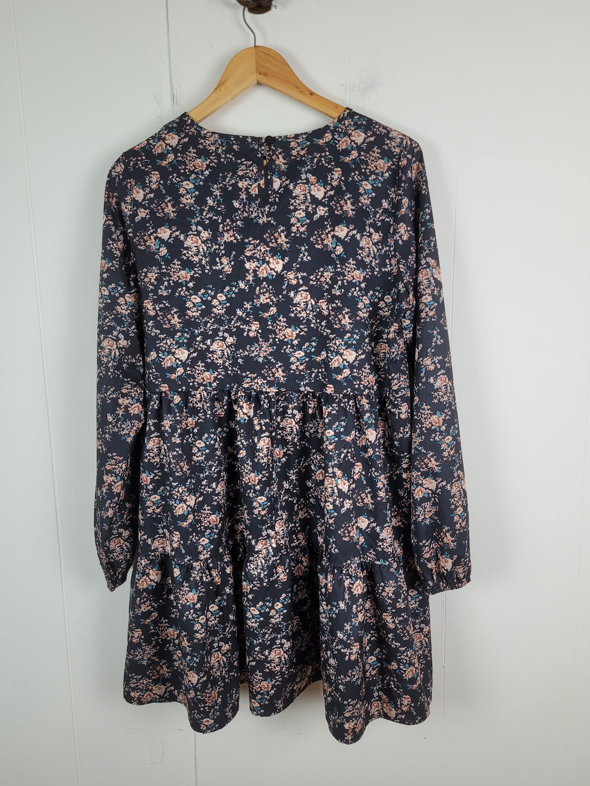 Unbranded Large Black Floral Tiered Long Sleeve Mini Dress